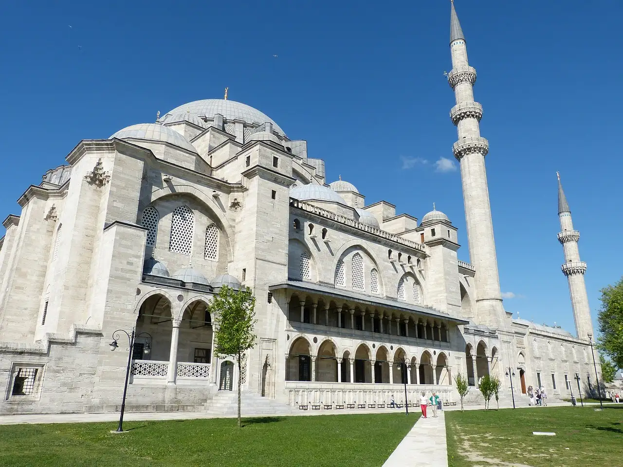 Jakie znaczenie miał meczet Süleymaniye w historii?