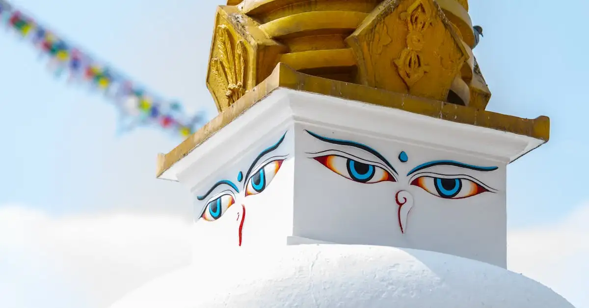 Jakie cechy wyróżniają stupę Boudhanath w Nepalu?