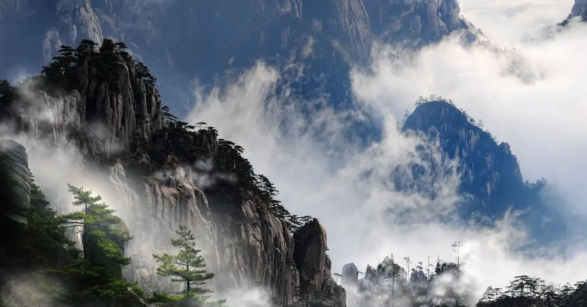 Gdzie wędrować w górach Huangshan w Chinach? Sprawdź!