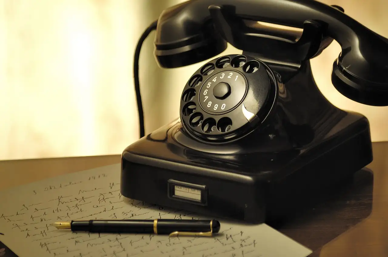 Jakie było pierwsze przesłanie przez telefon w historii?