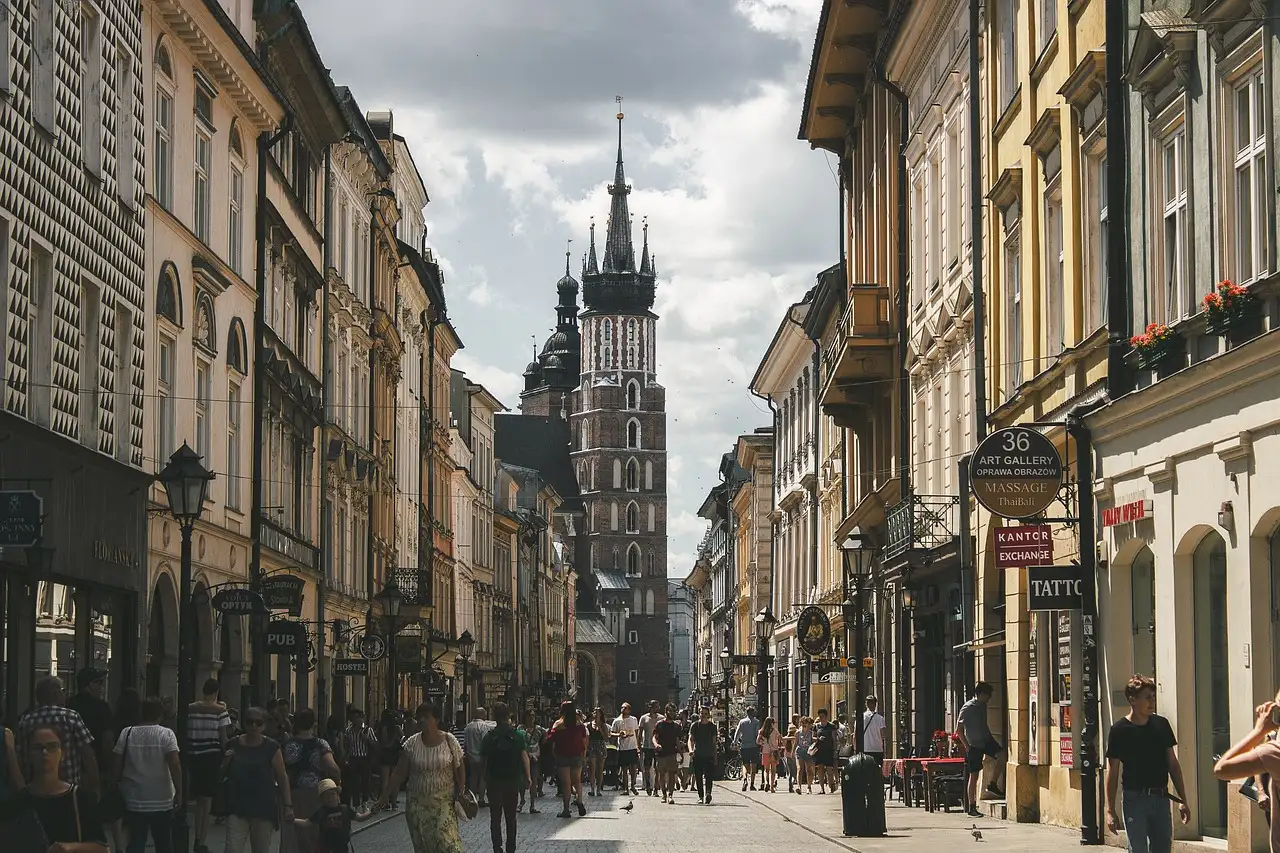 Jakie miasto w Polsce słynie z kopalń soli?