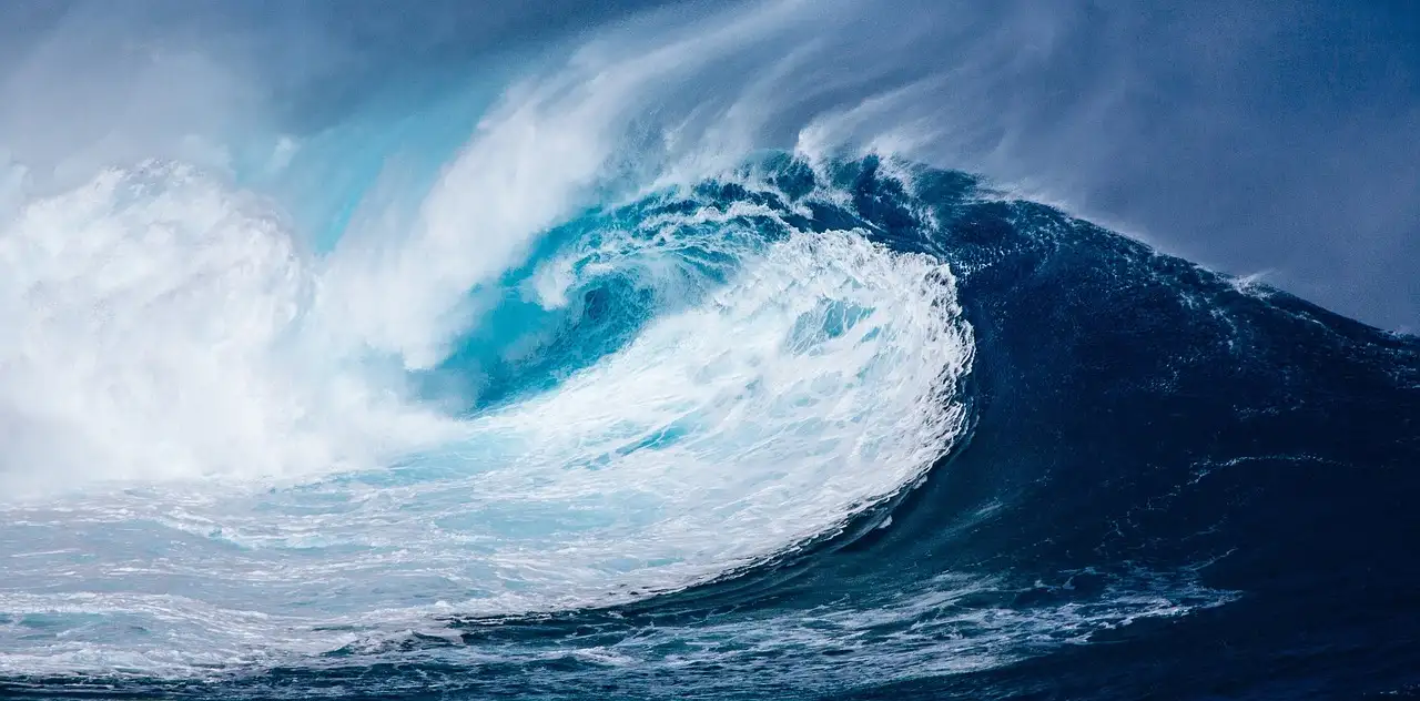 Co wywołało tsunami w Cieśninie Sundajskiej w 2018 roku?