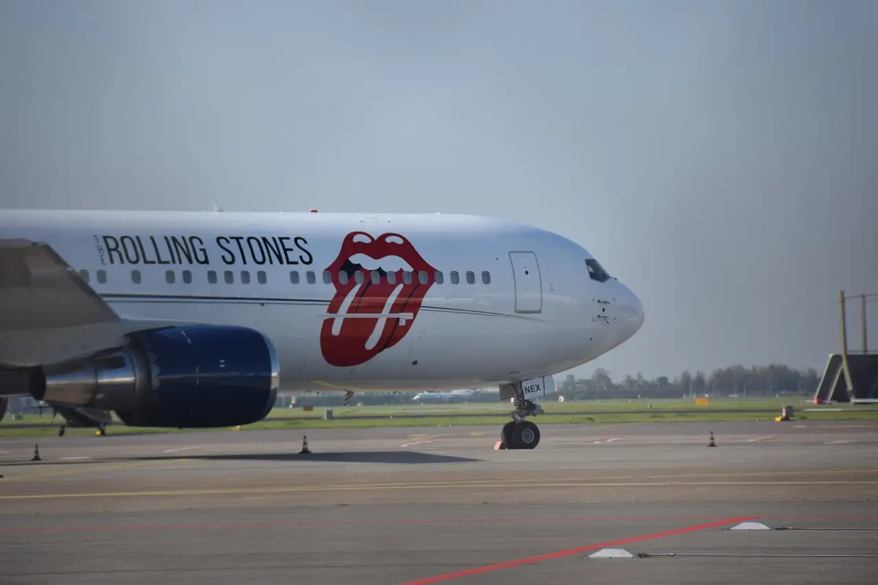 Kto napisał 'Paint It Black' - The Rolling Stones?
