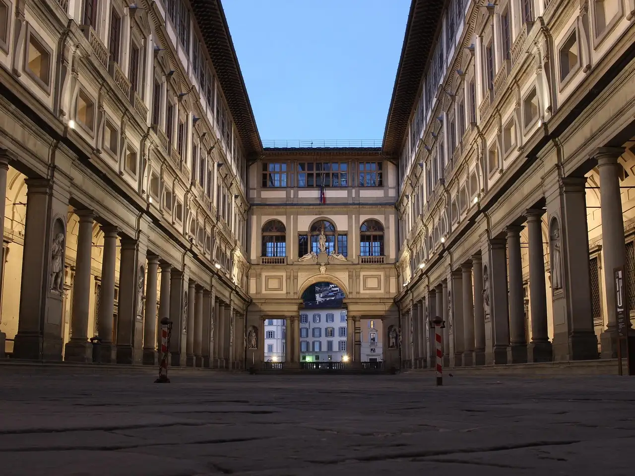 Gdzie znajduje się Muzeum Uffizi we Włoszech?
