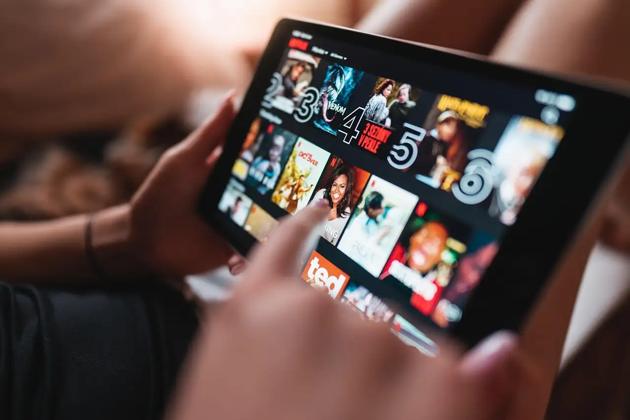 Jak AI kształtuje spersonalizowane rekomendacje w Netflix?