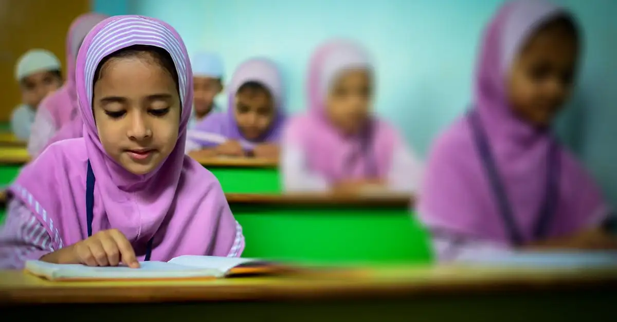 Jakie miasto w Algierii było centrum islamskiej edukacji?