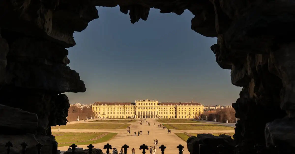 Kto abdykował jako austriacki cesarz w 1918 roku?