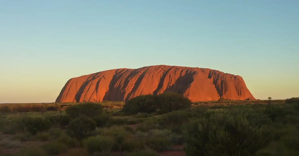 Jakie formacje skalne kryje Uluru-Kata Tjuta?